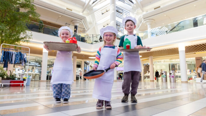Metrocentre_RetroMiniMetro_FoodCourt