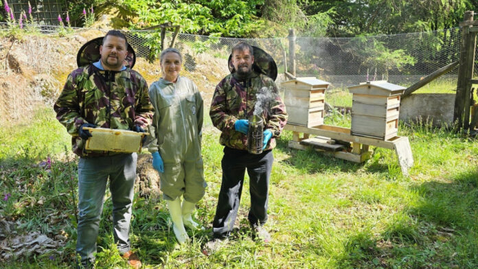 Wild-Boar-Estate-beekeepers-L-R-Adam-Bujok-with-Jackie-Kerr-and-Dylan-Evans-NW