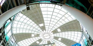 intu Trafford Centre’s Barton Square undergoes incredible transformation as the build reaches its half-way point and the vast glazed dome is complete